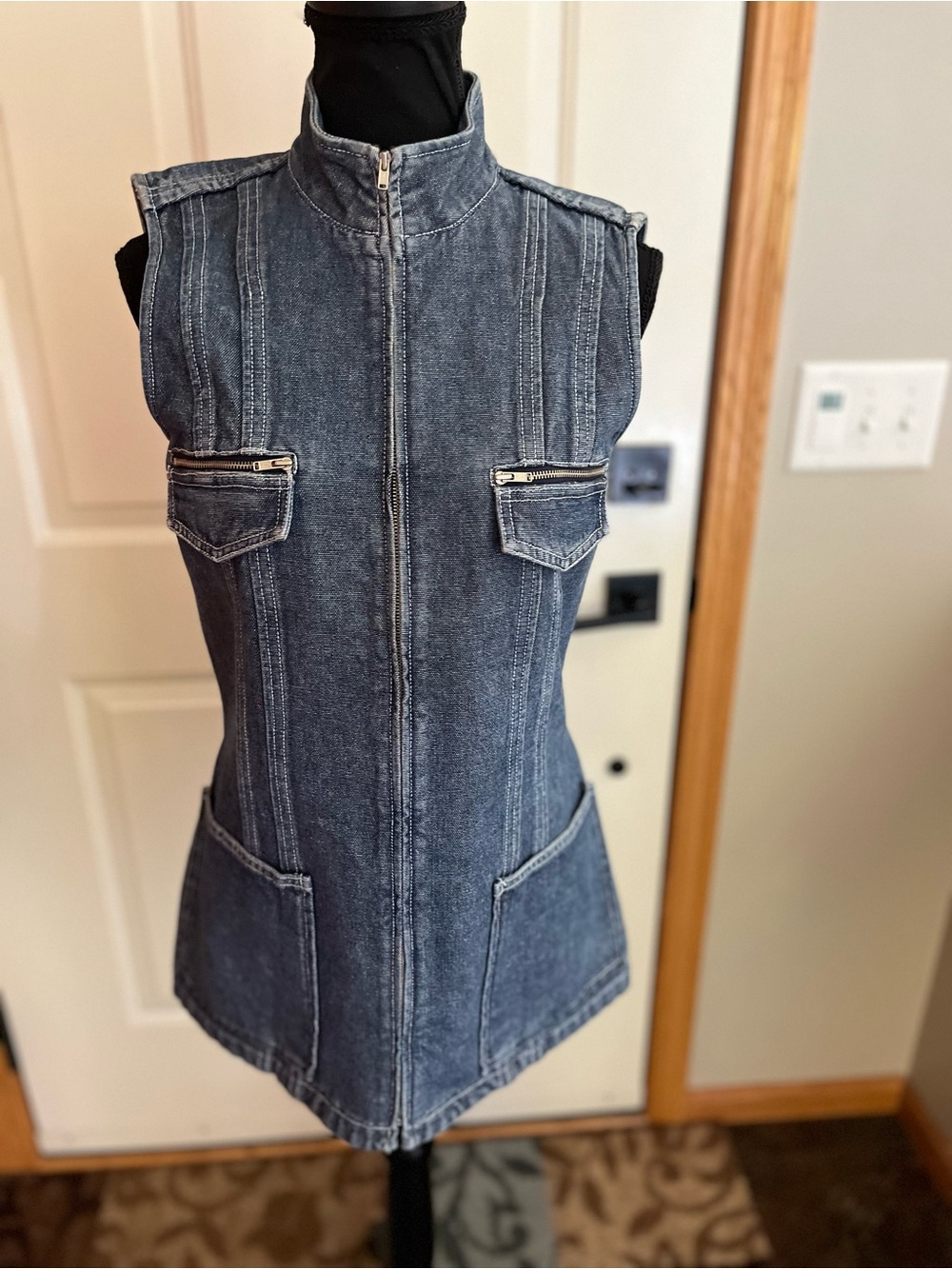 New vintage longline utility Y2K mandarin collar zip 100% cotton denim vest. 4